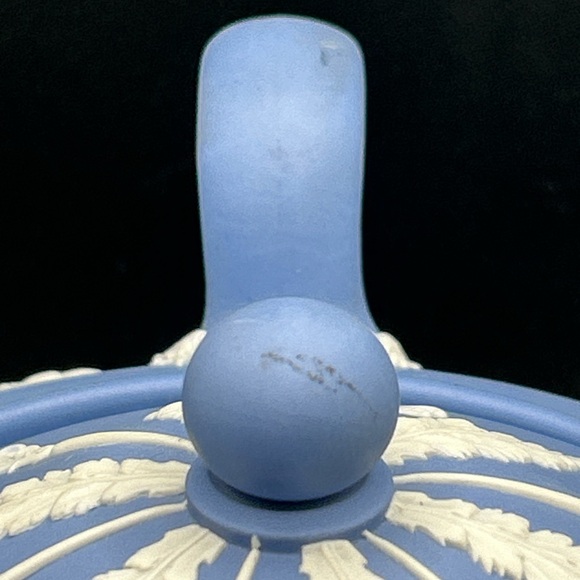 VTG Wedgwood England Blue Jasperware Collectible Greco Roman Motif Teapot, Lid - Picture 13 of 16